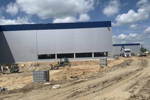 58DFA526-3B85-4259-A39A-2AB0B7FD2CB9